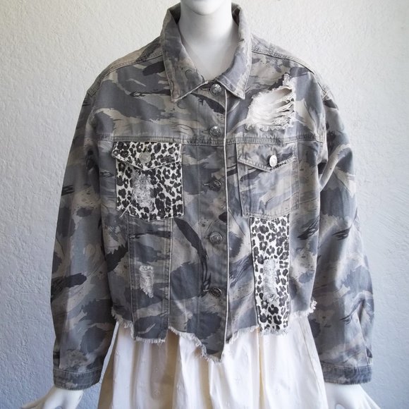 POL Distressed Camo Cheetah Print Denim Jacket S - Picture 1 of 16